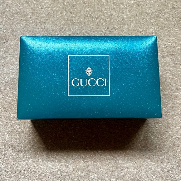 Gucci Vintage Women’s Bangle Watch w/ 11 Interchangeable Bezels & Box - Picture 2 of 15